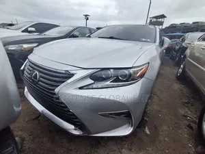 Lexus ES 2016 Silver