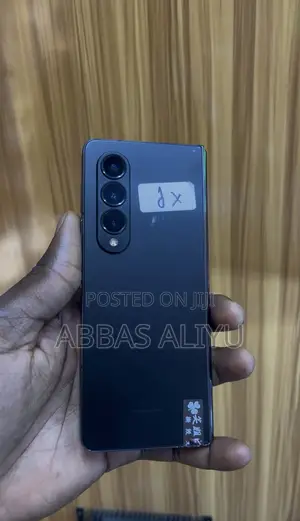 New Samsung Galaxy Z Fold4 256 GB Black