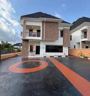 5bdrm House in Enugu for sale