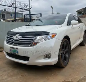 Toyota Venza XLE 2011 White