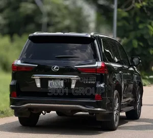 Lexus LX 2018 Black