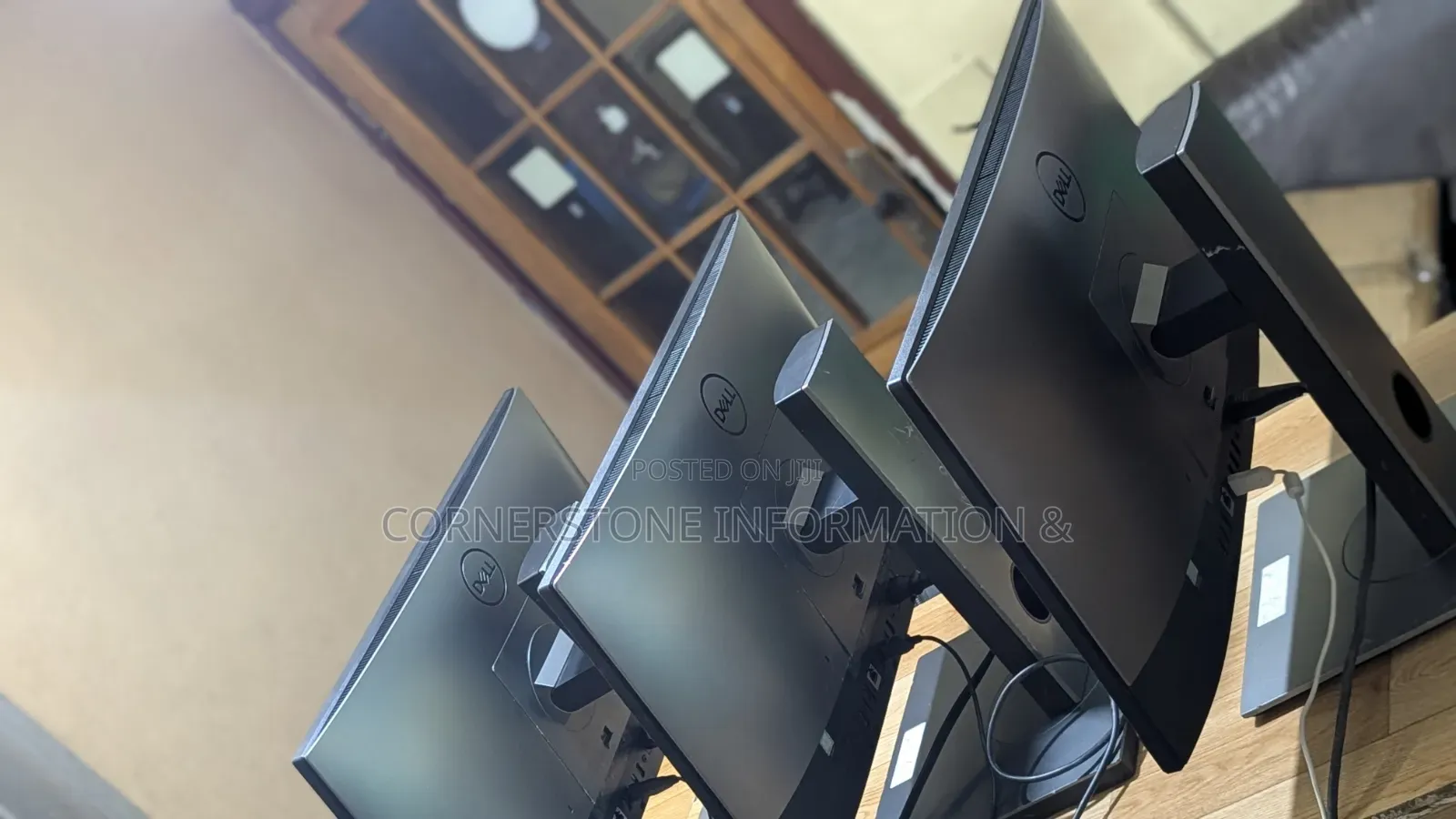 Desktop Computer Dell OptiPlex 7460 8GB Intel Core i5 SSD 256GB