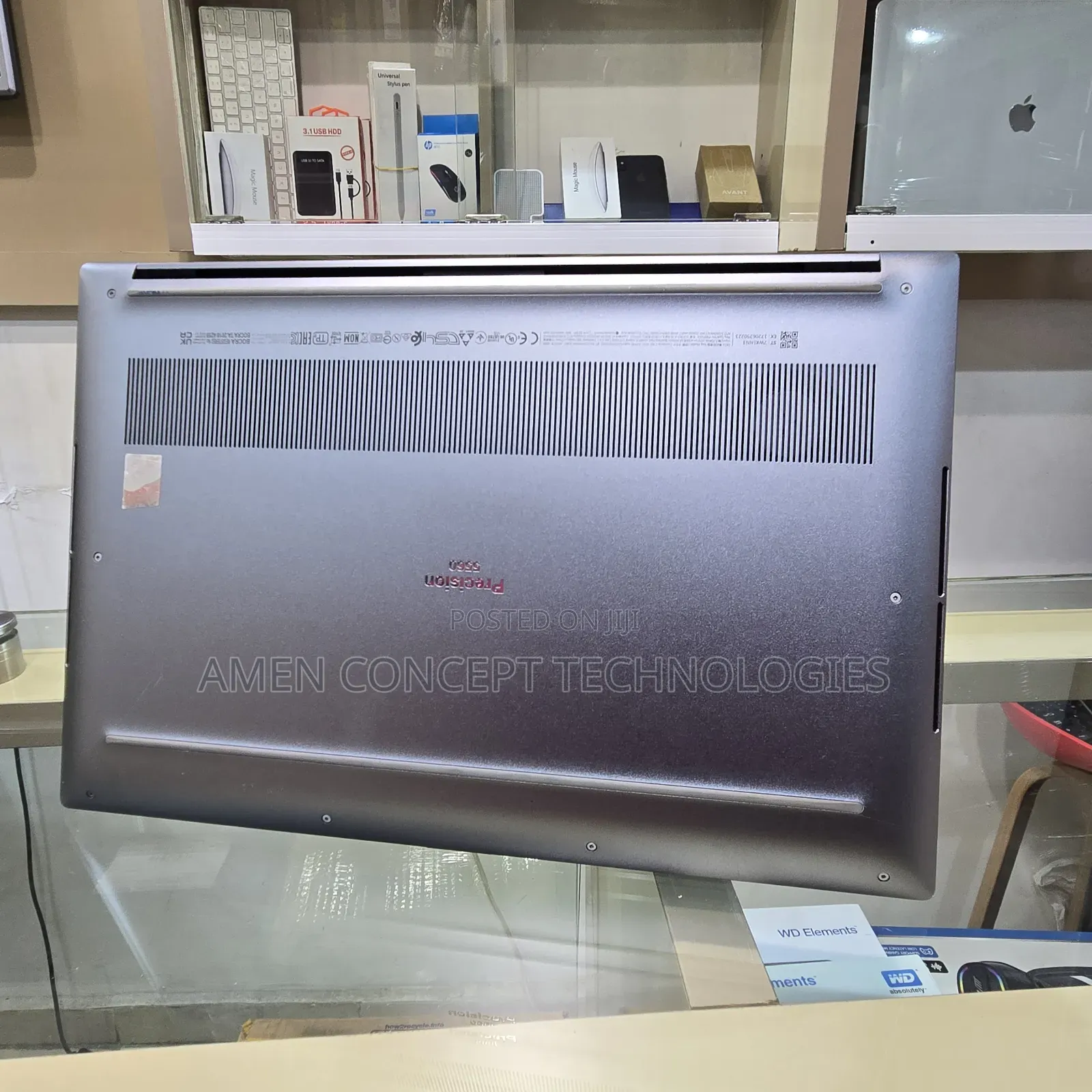 Laptop Dell Precision 5560 16GB Intel Core i7 SSD 512GB