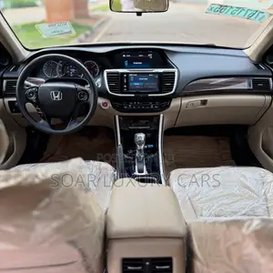 Honda Accord EX-L 4dr Sedan FWD (2.4L 4cyl 2A) 2016 Gold
