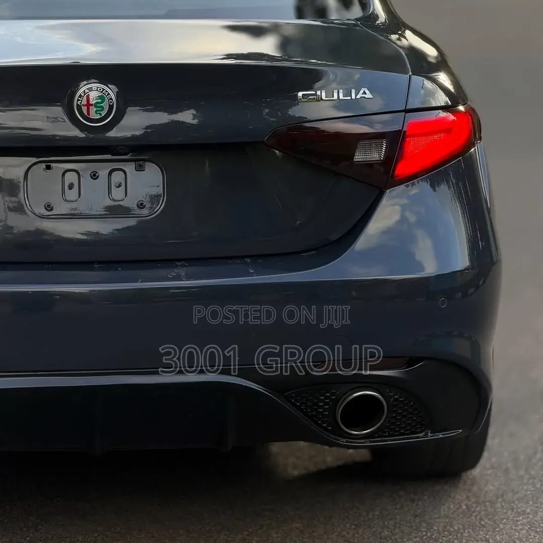 Alfa Romeo Giulia 2017 Black