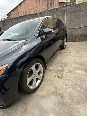 Toyota Venza XLE 2015 Matt Black