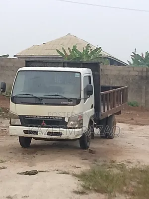 Mitsubishi Canter Fuso