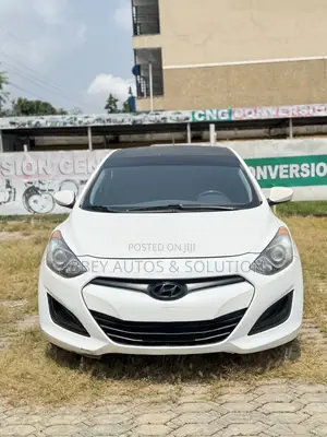 Hyundai Elantra GT 2013 White