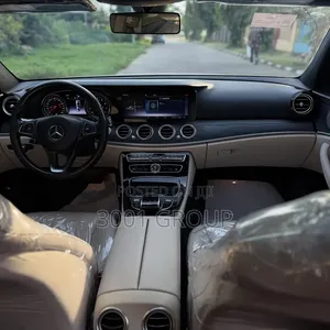 Mercedes-Benz E300 2018 White
