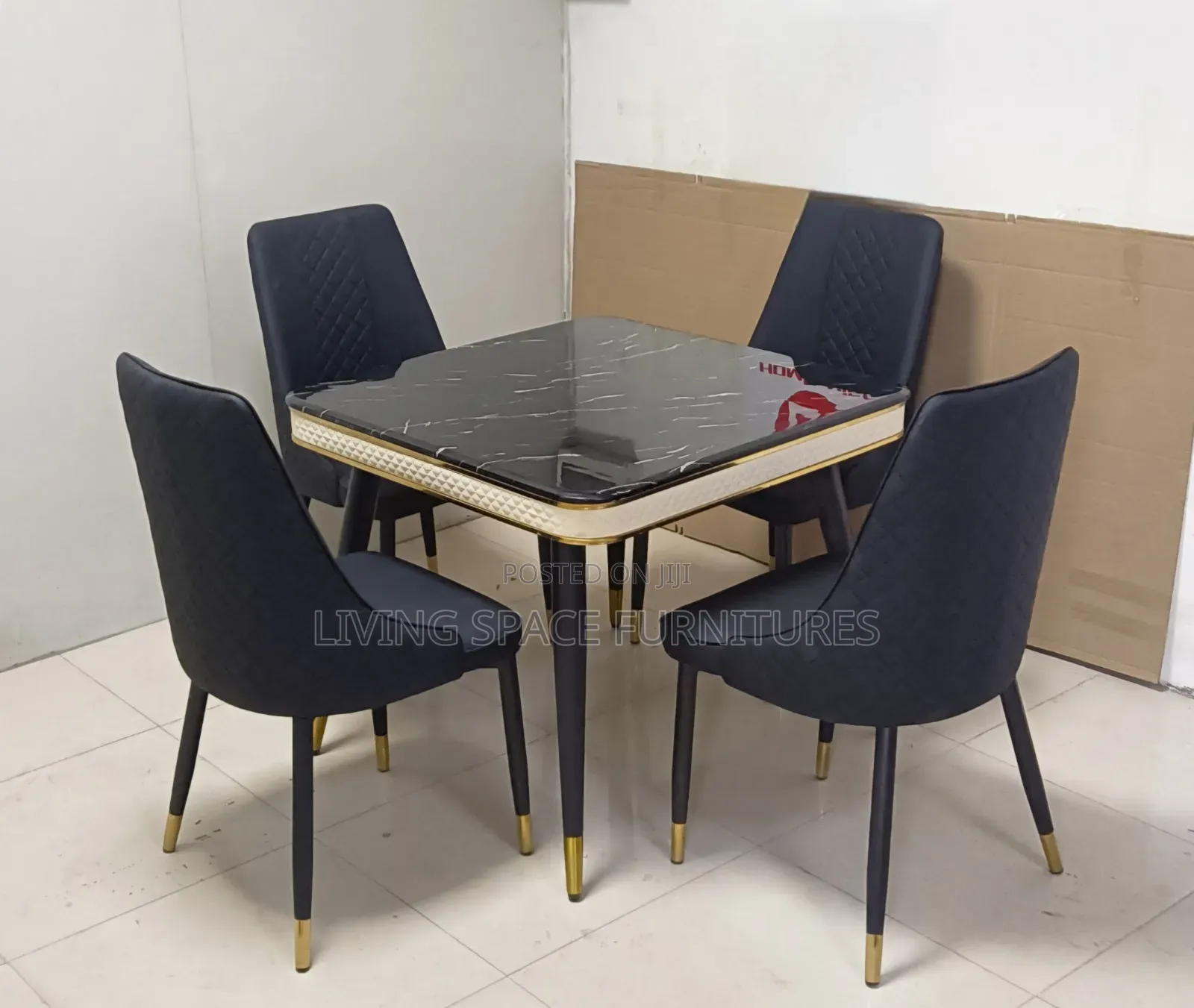 Dining Table With 4seaters