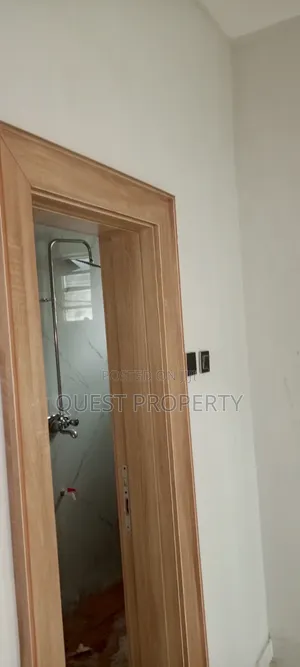 1bdrm Bungalow in Warri for sale
