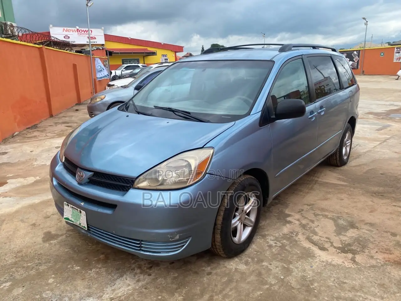 Toyota Sienna LE AWD 2005 Blue