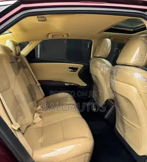 Toyota Avalon XLE Touring 4dr Sedan (3.5L 6cyl 6A) 2015 Burgundy