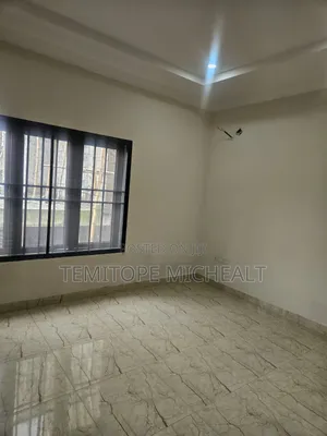 4bdrm Townhouse / Terrace in Wuye for rent