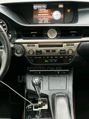 Lexus ES 2015 White