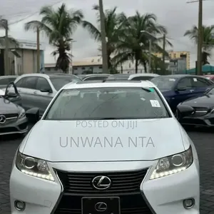 Lexus ES 2015 White