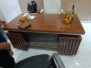 Standard Office Table 1.6 Meter