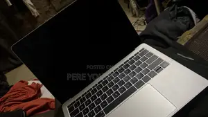 Laptop Apple MacBook Pro 2016 8GB Intel Core i5 SSD 256GB