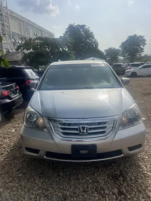 Honda Odyssey 2010 Silver