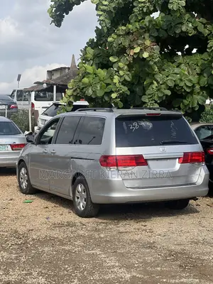Honda Odyssey 2010 Silver