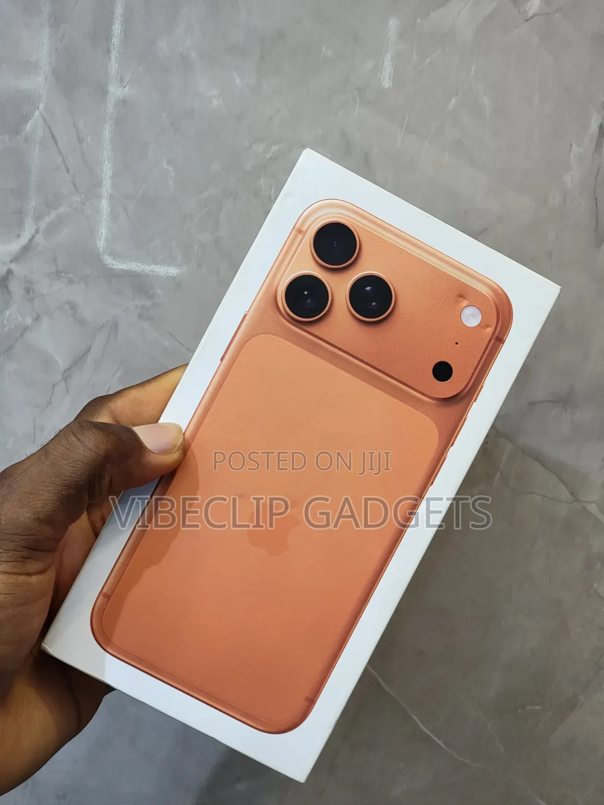 New Apple iPhone 17 Pro Max 256 GB Orange