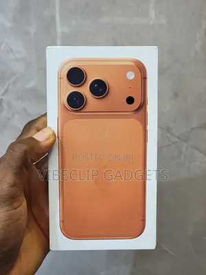 New Apple iPhone 17 Pro Max 256 GB Orange