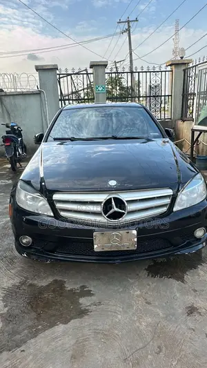 Mercedes-Benz C300 2009 Black