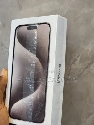 New Apple iPhone 15 Pro Max 512 GB Silver