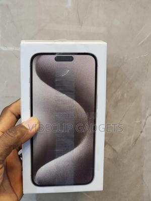 New Apple iPhone 15 Pro Max 512 GB Silver