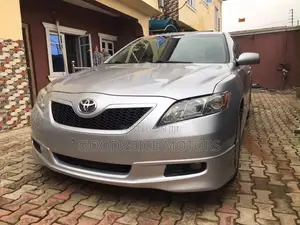 Toyota Camry 2009 Silver