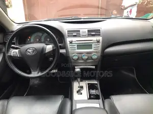 Toyota Camry 2009 Silver
