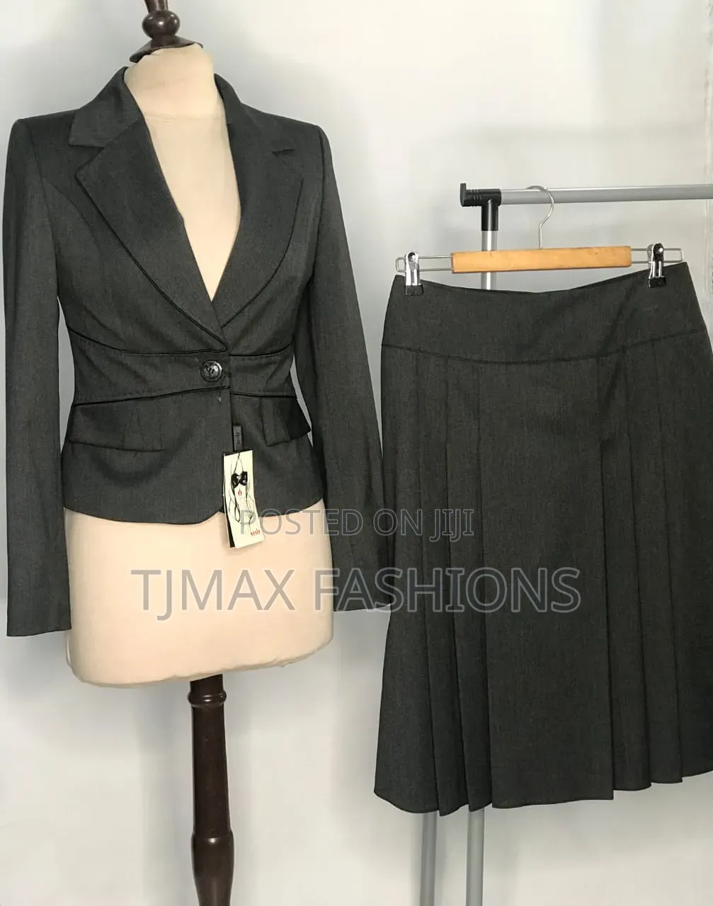 Smart Turkey Skirt Suit