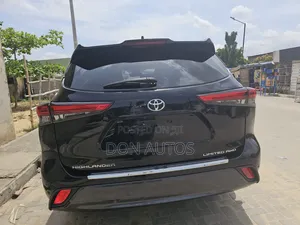 Toyota Highlander XLE 2021 Black