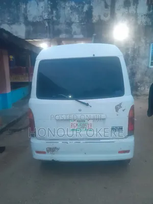 Daihatsu Hijet 2005 White