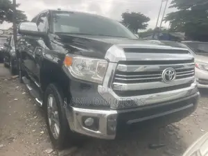 Toyota Tundra 2018 Black