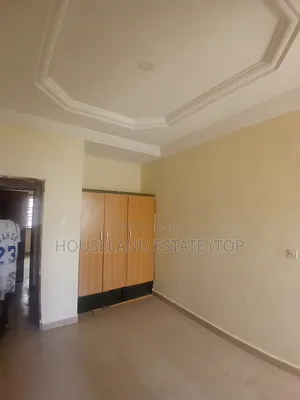 Furnished 2bdrm Block of Flats in Houseland Real, Benin City for rent