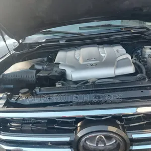 Toyota Land Cruiser 4.5 V8 VXR 2010 Black