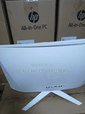 New Desktop Computer HP 200 G4 8GB Intel Core i3 SSD 512GB