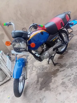 TVS Apache 180 RTR 2025 Black