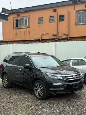 Honda Pilot Touring 4dr SUV 4WD (3.5L 6cyl 9A) 2017 Green