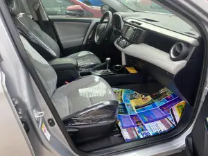 Toyota RAV4 Limited AWD (2.5L 4cyl 6A) 2017 Silver
