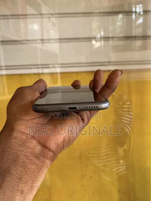 Apple iPhone 11 64 GB Black