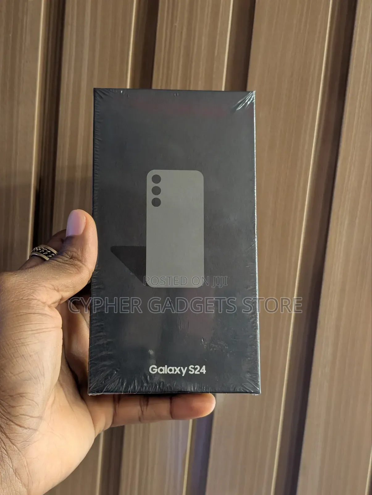 New Samsung Galaxy S24 128 GB Gray