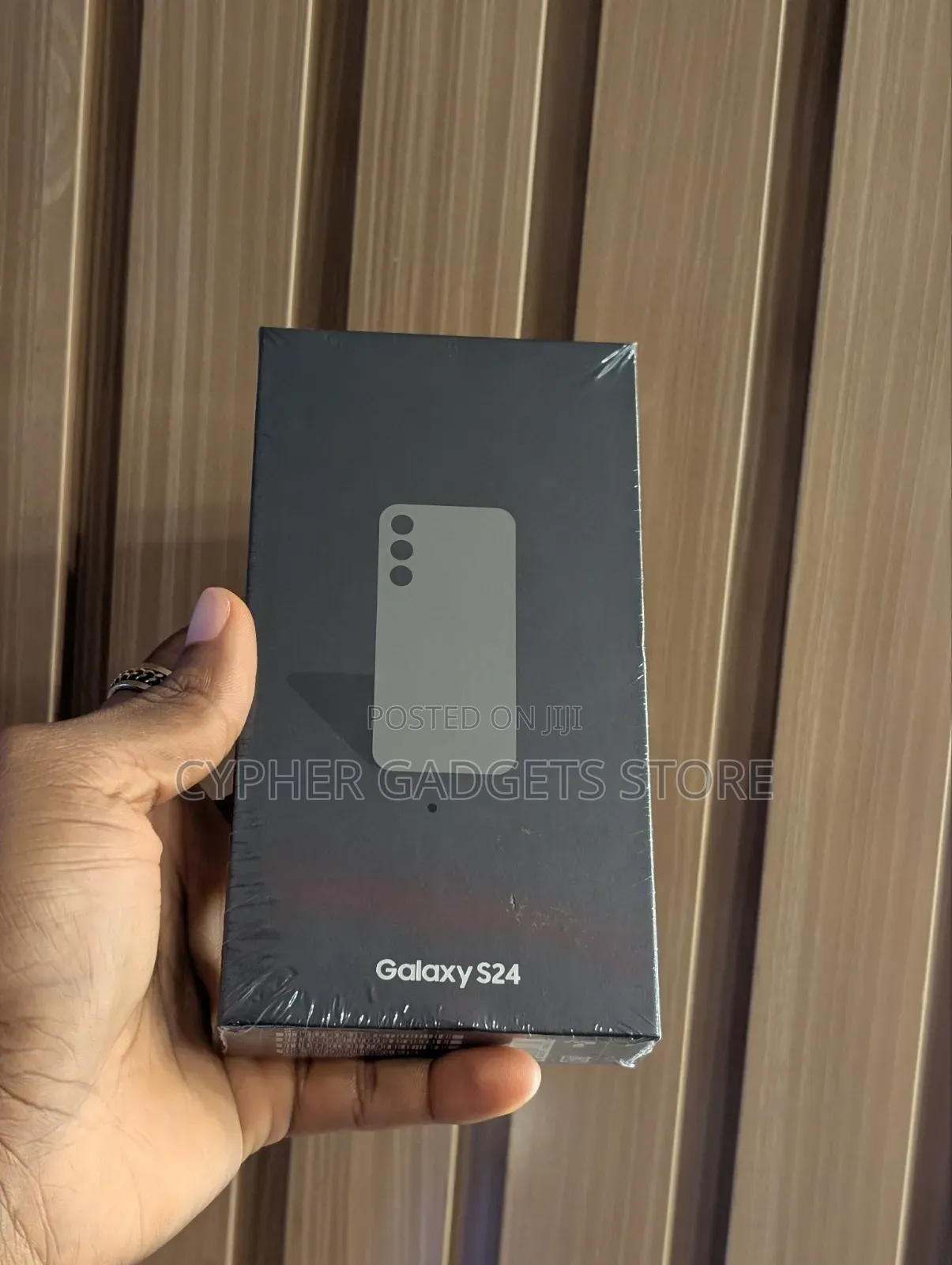 New Samsung Galaxy S24 128 GB Gray