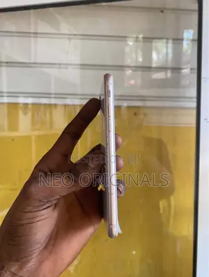 Apple iPhone 8 64 GB White