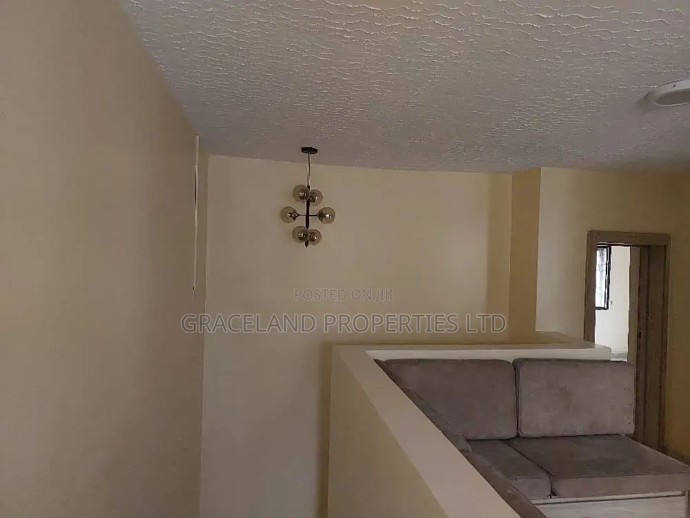 3bdrm Duplex in Bode Thomas for rent