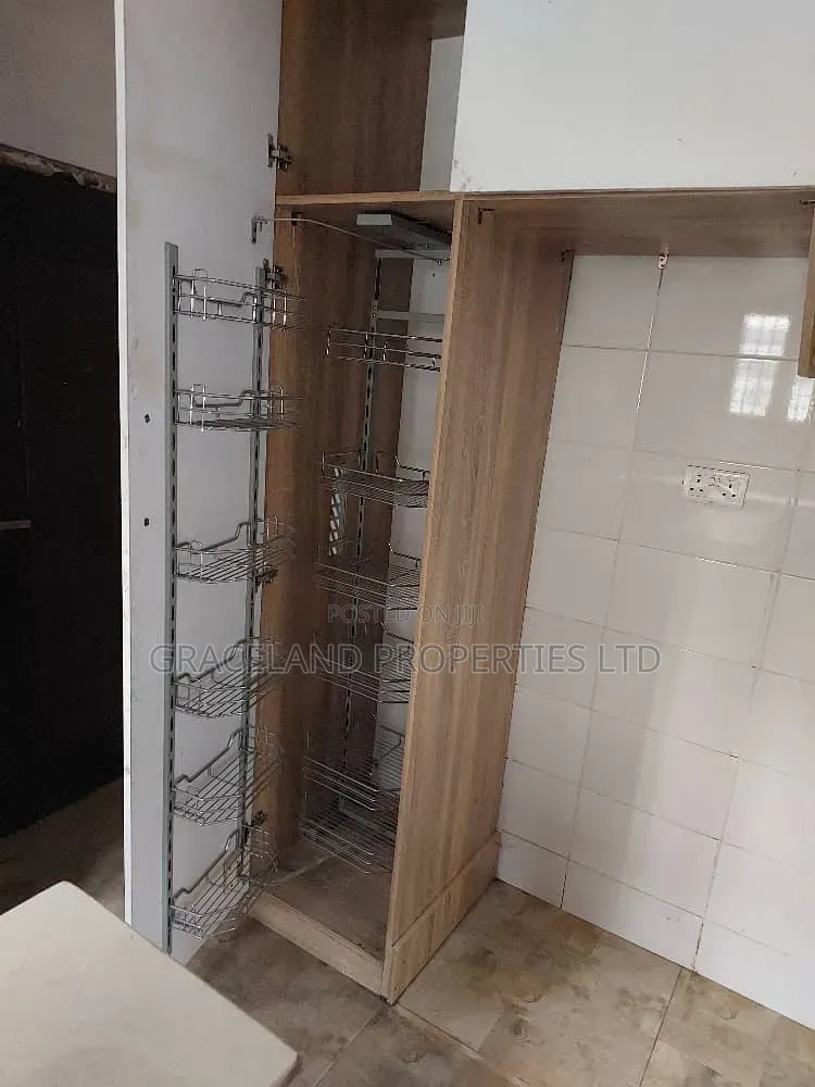 3bdrm Duplex in Bode Thomas for rent
