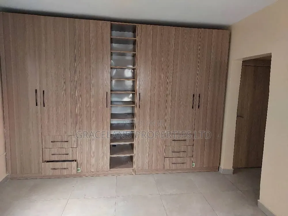 3bdrm Duplex in Bode Thomas for rent