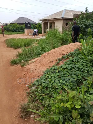 Furnished 6bdrm House in Community School,, Ikorodu for sale
