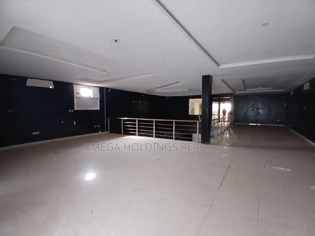 Big Commercial Building for Sale